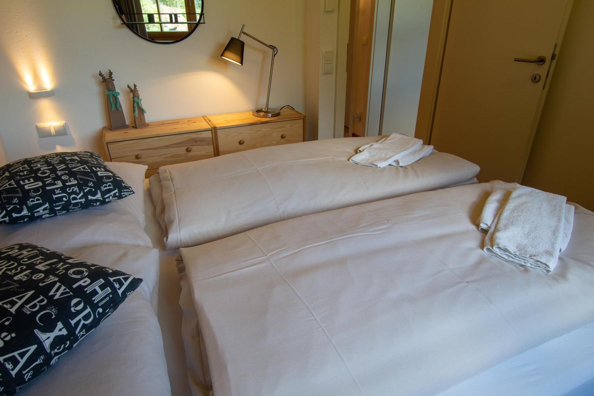Tauerndorf Enzingerboden Ski In&Out - Steinbock Lodges ภายนอก รูปภาพ