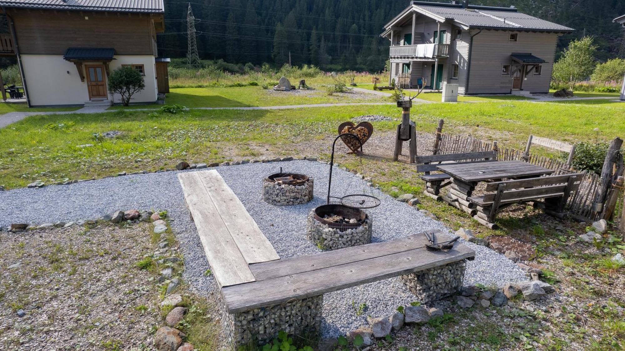 Tauerndorf Enzingerboden Ski In&Out - Steinbock Lodges ภายนอก รูปภาพ
